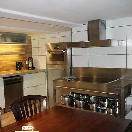 Ferienhaus Für 12 Personen Sauna Garten Garage Hund *