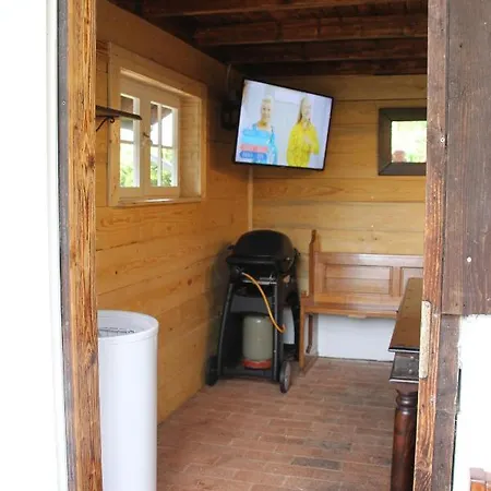 別荘 Fuer 12 Personen Sauna Garten Garage Hund *
