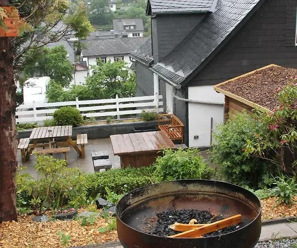 Fuer 12 Personen Sauna Garten Garage Hund Vakantiehuis